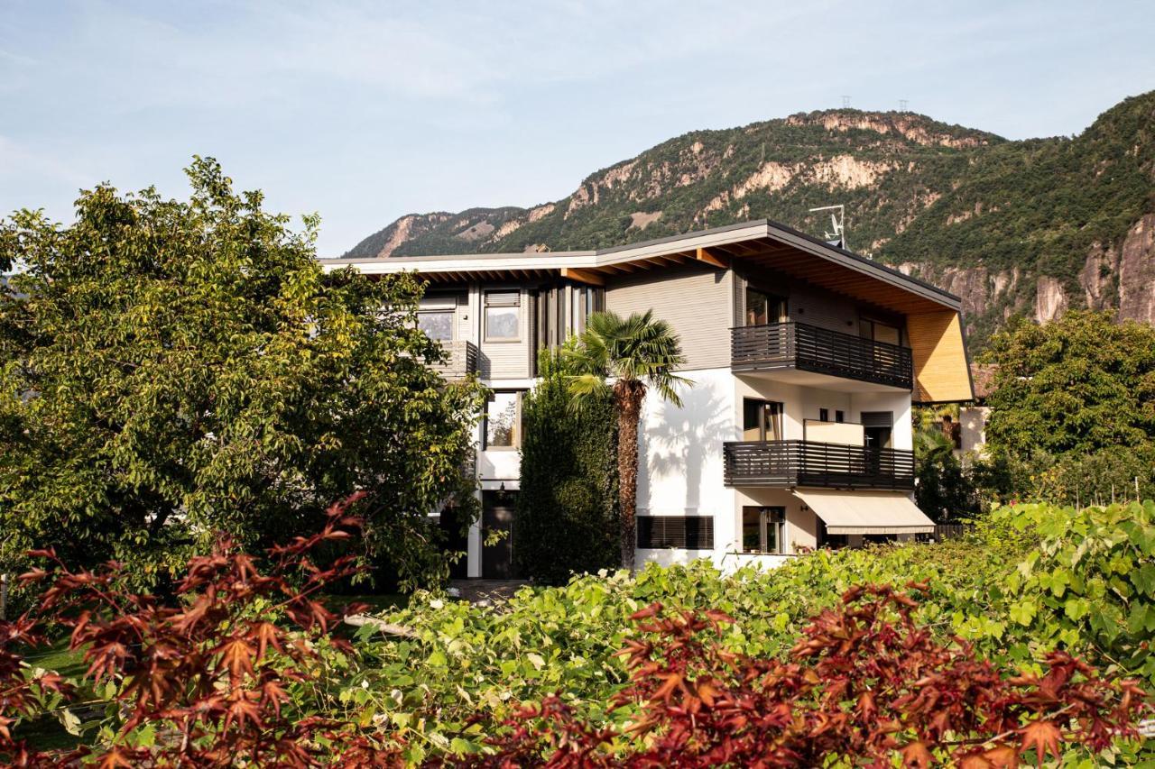 Julias Guesthouse Ora / Auer Kültér fotó