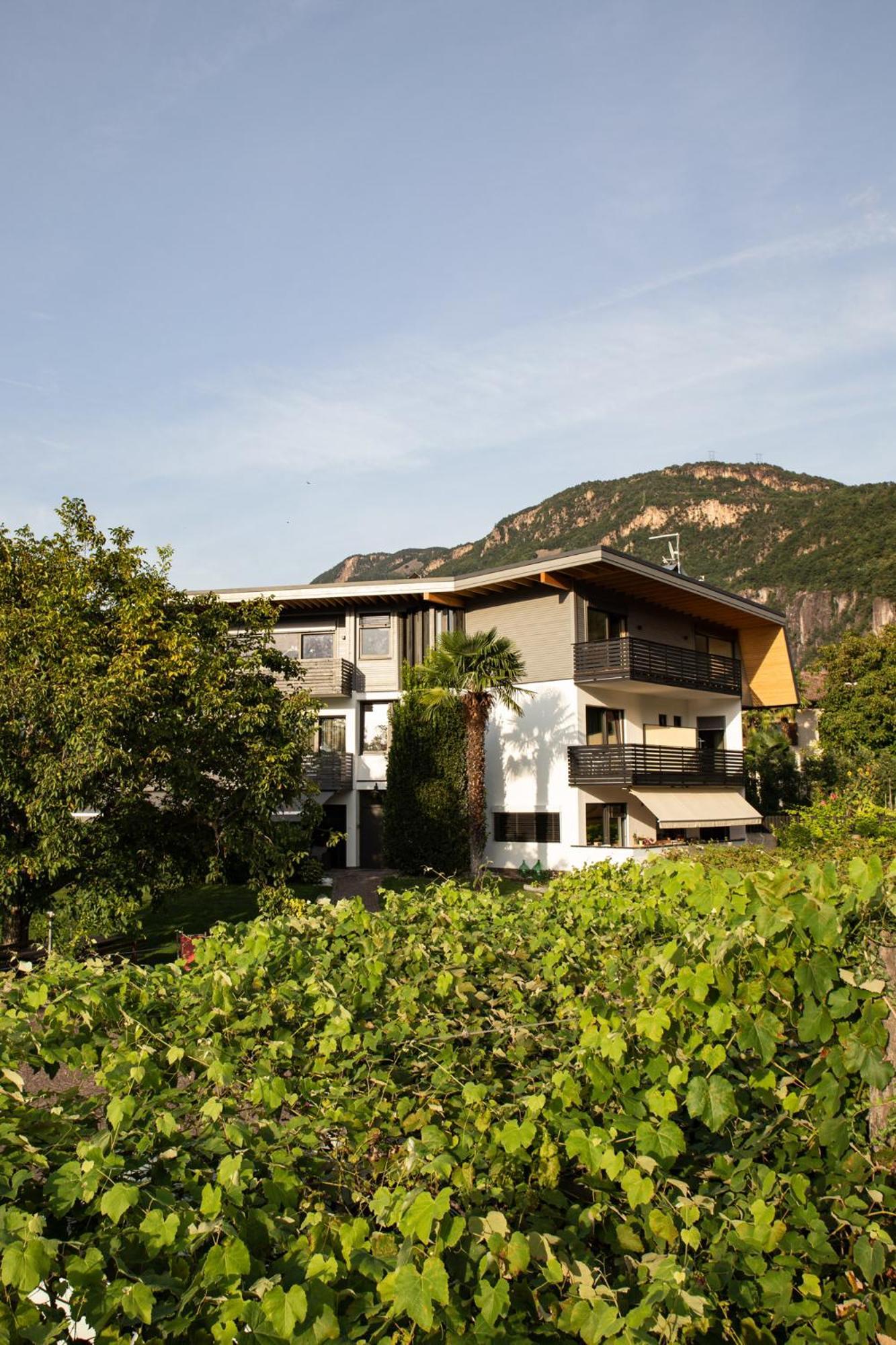 Julias Guesthouse Ora / Auer Kültér fotó